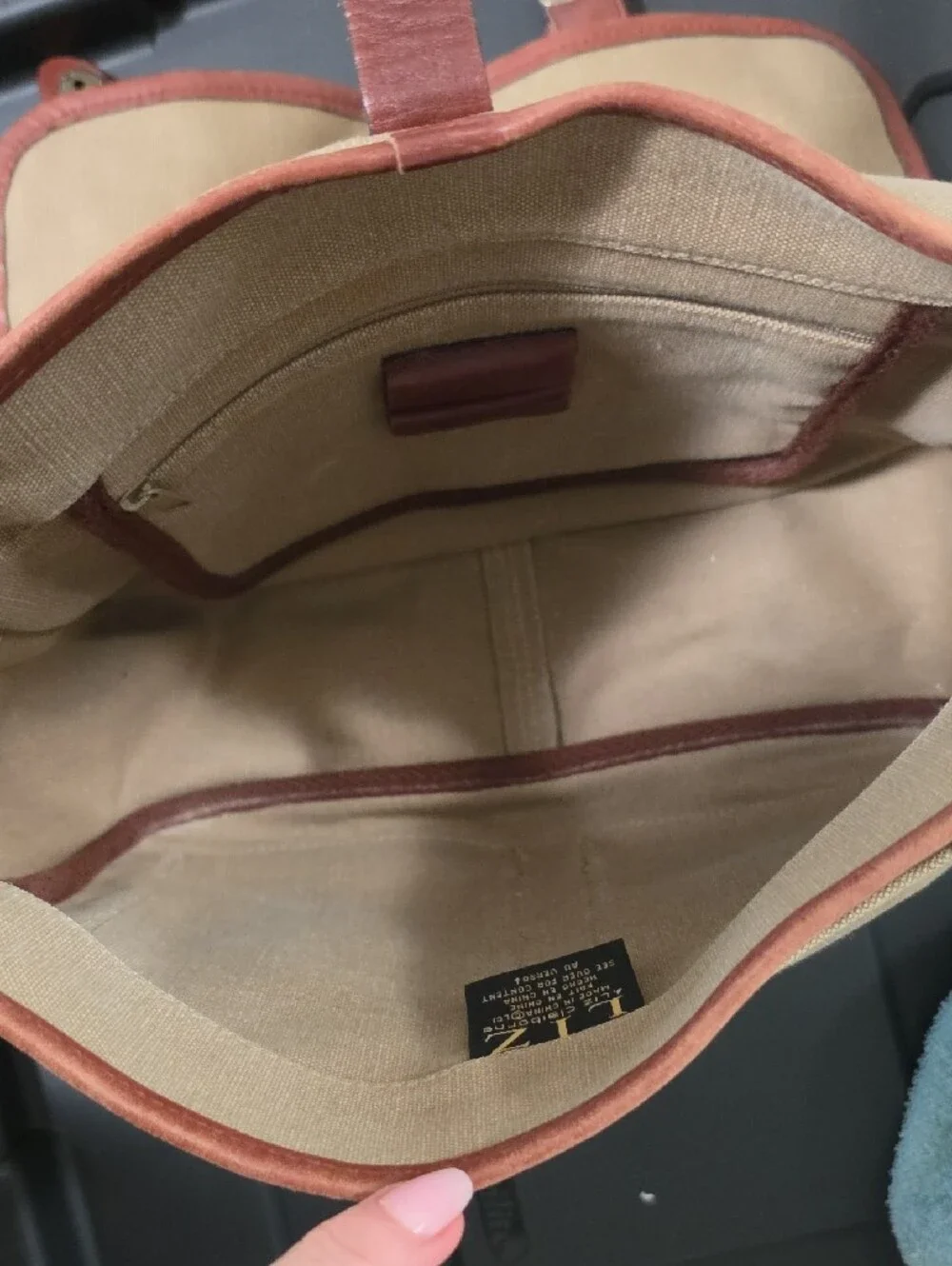 Vintage Liz Claiborne Leather Co Canvas Messenger Bag Tan Crossbody 12